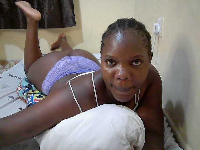 Sweet-Tiffany live cam on BongaCams