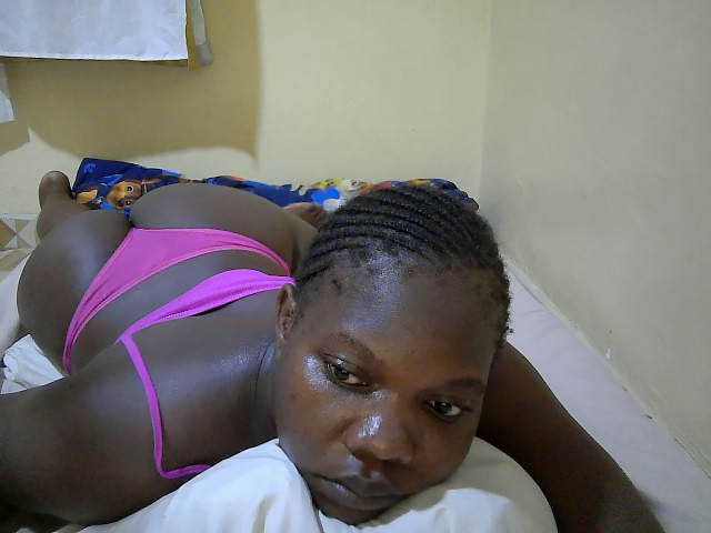 Sweet-Tiffany live cam on BongaCams