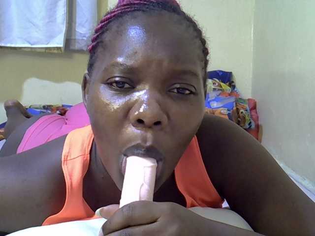 Sweet-Tiffany live cam on BongaCams