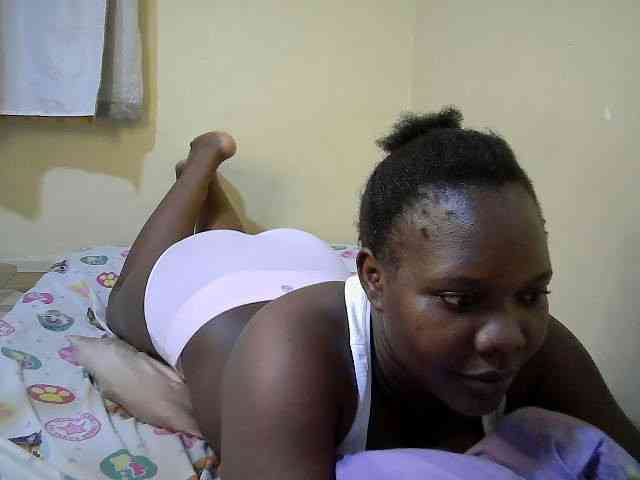 Sweet-Tiffany webcam