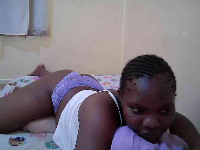 Sweet-Tiffany webcam