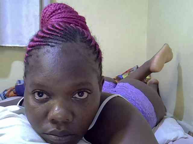 Sweet-Tiffany webcam