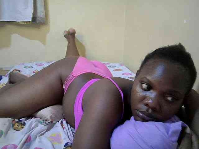 Sweet-Tiffany webcam