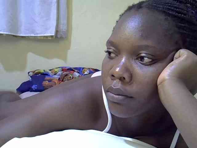 Sweet-Tiffany webcam