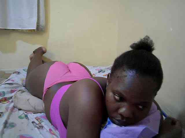 Sweet-Tiffany webcam