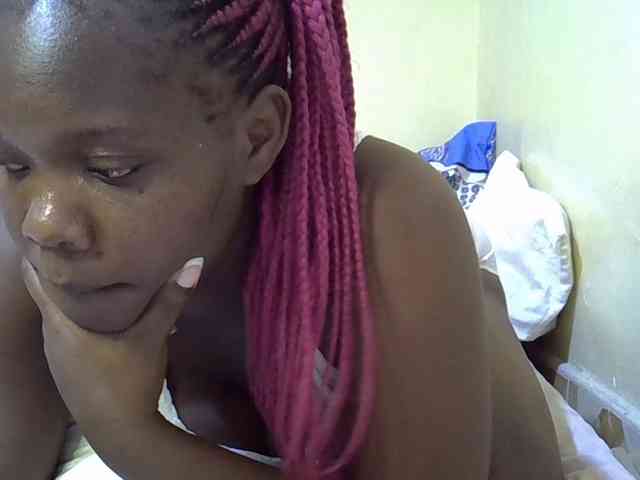 Sweet-Tiffany webcam