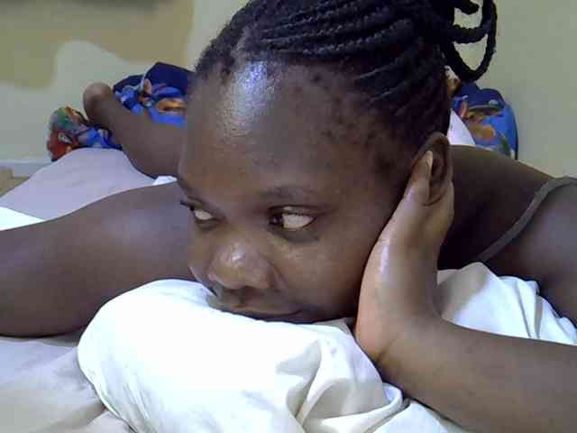 Sweet-Tiffany webcam