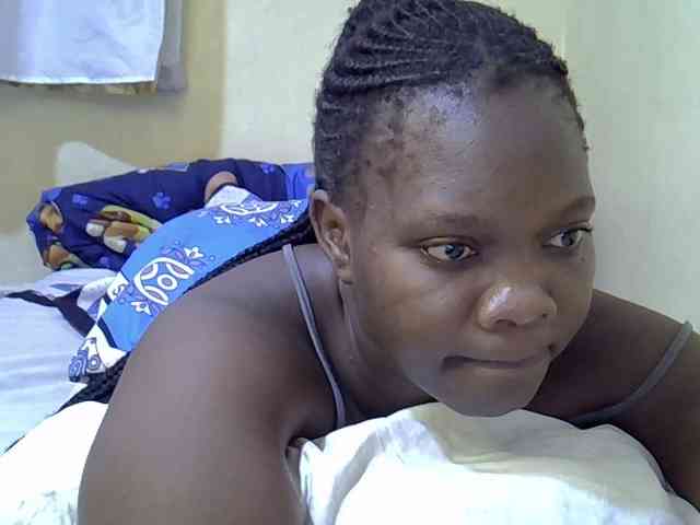 Sweet-Tiffany webcam