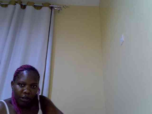 Sweet-Tiffany webcam