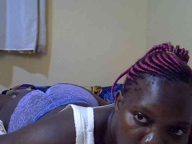 Sweet-Tiffany webcam