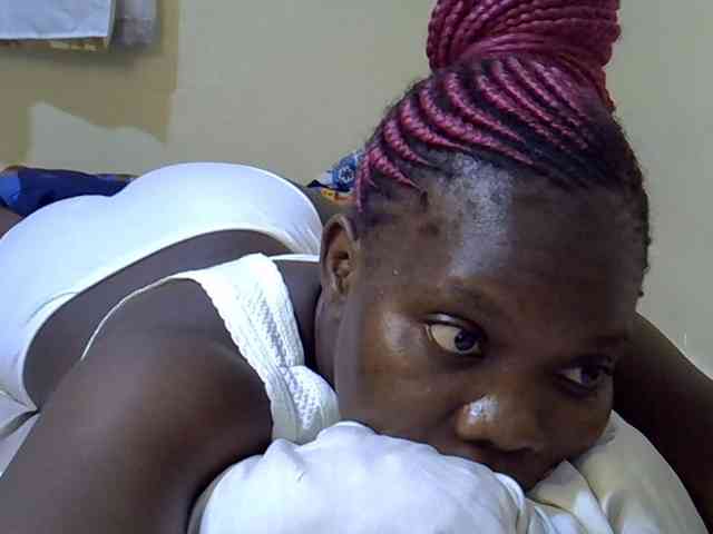 Sweet-Tiffany webcam