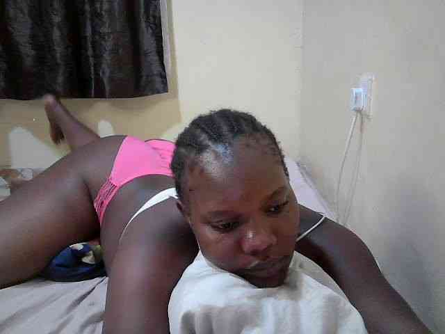 Sweet-Tiffany webcam