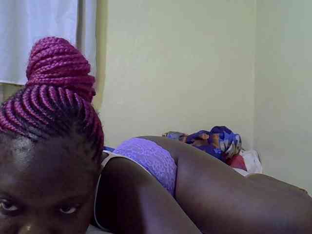 Sweet-Tiffany webcam