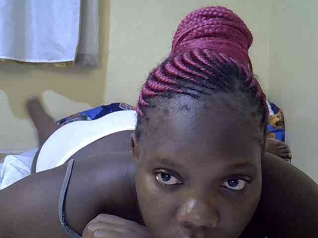 Sweet-Tiffany webcam