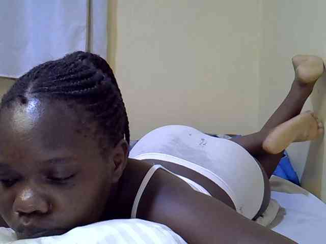 Sweet-Tiffany webcam