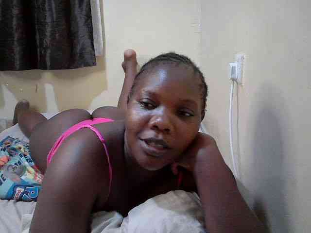 Sweet-Tiffany webcam
