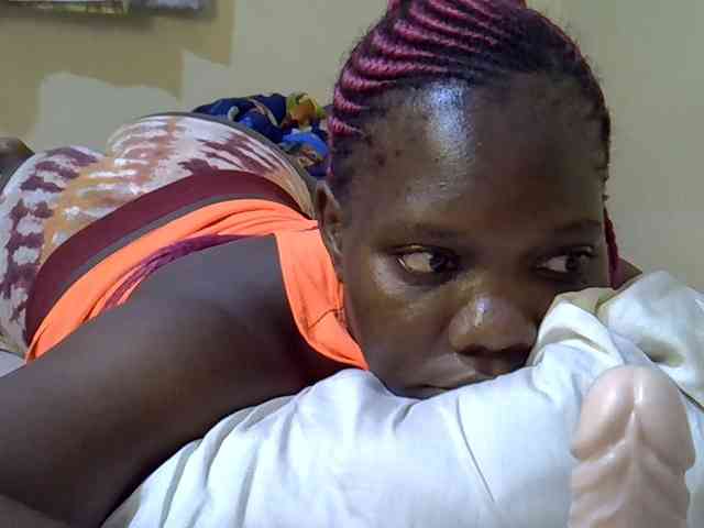 Sweet-Tiffany webcam