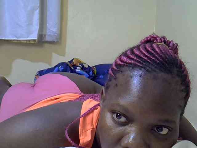 Sweet-Tiffany webcam
