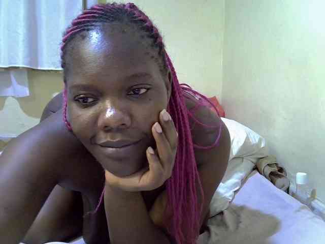Sweet-Tiffany webcam