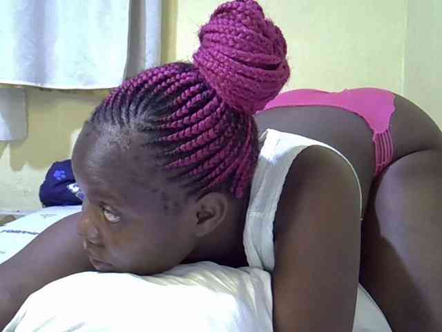 Sweet-Tiffany webcam