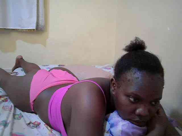 Sweet-Tiffany webcam
