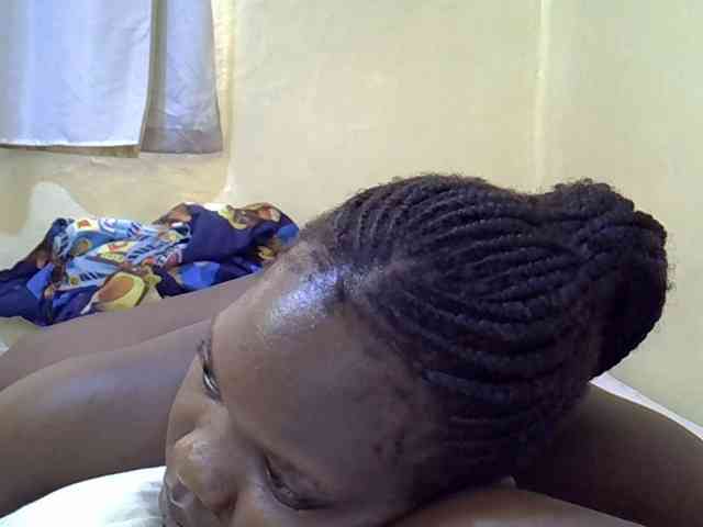 Sweet-Tiffany webcam