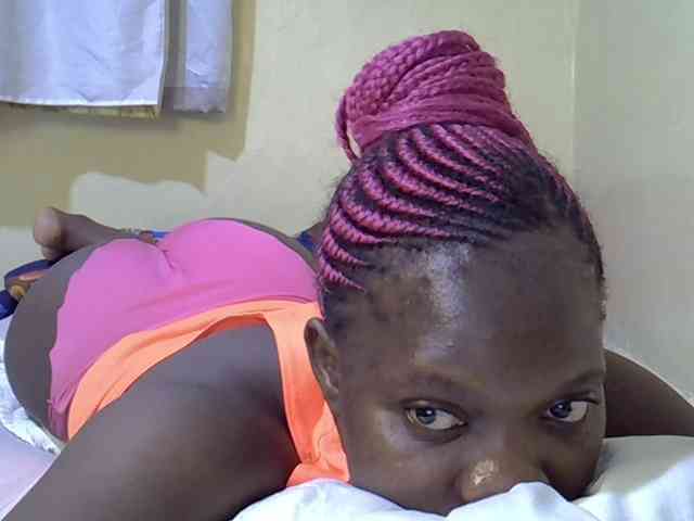 Sweet-Tiffany webcam