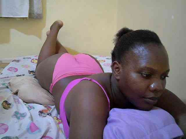 Sweet-Tiffany webcam