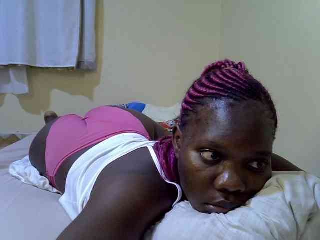 Sweet-Tiffany webcam