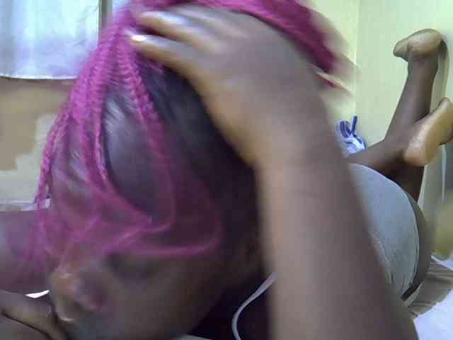 Sweet-Tiffany webcam