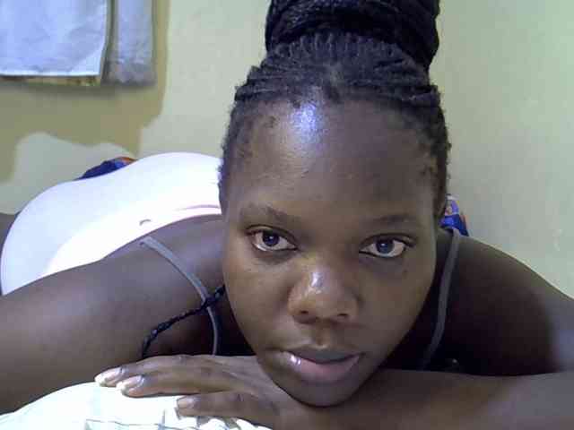 Sweet-Tiffany webcam