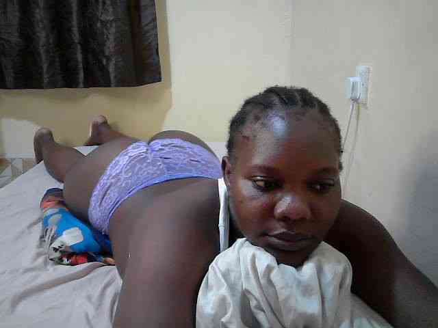 Sweet-Tiffany webcam