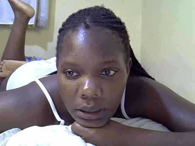 Sweet-Tiffany webcam