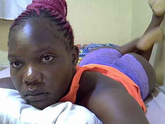 Sweet-Tiffany webcam