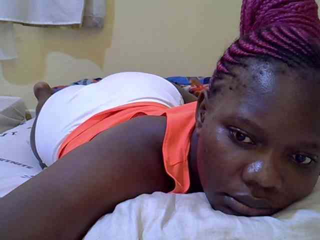 Sweet-Tiffany webcam