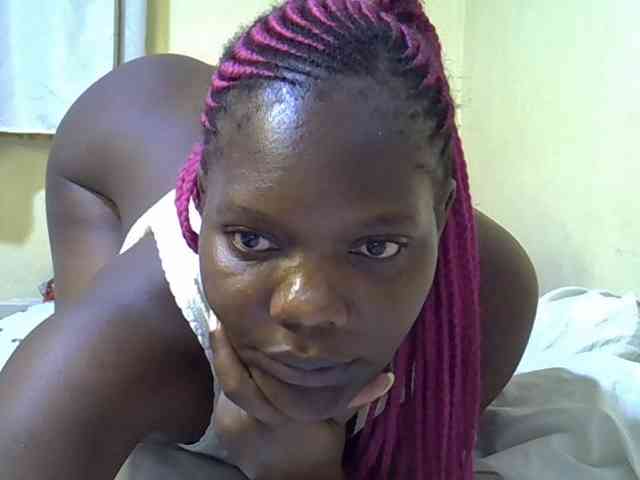 Sweet-Tiffany webcam