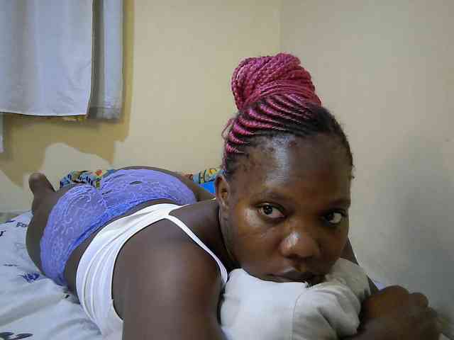 Sweet-Tiffany webcam