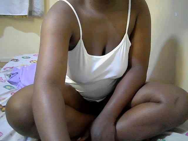 Sweet-Tiffany webcam
