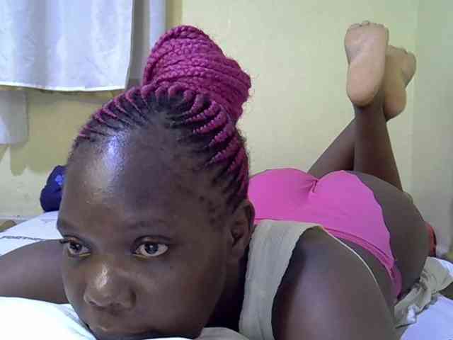 Sweet-Tiffany webcam