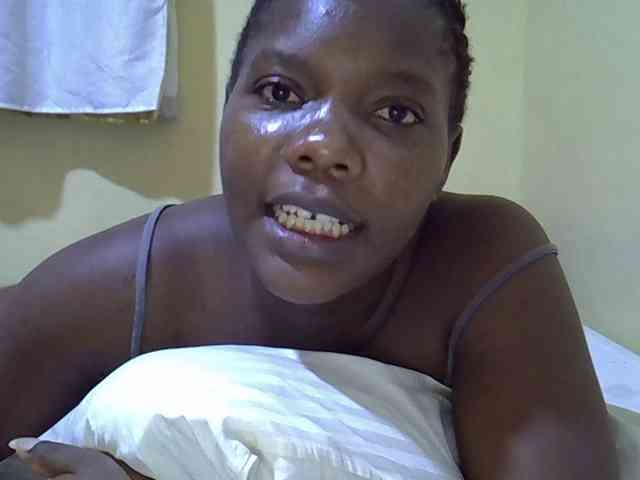 Sweet-Tiffany webcam