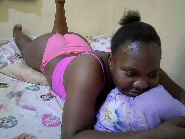 Sweet-Tiffany webcam