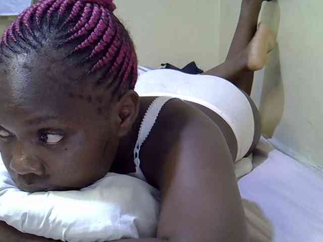 Sweet-Tiffany webcam