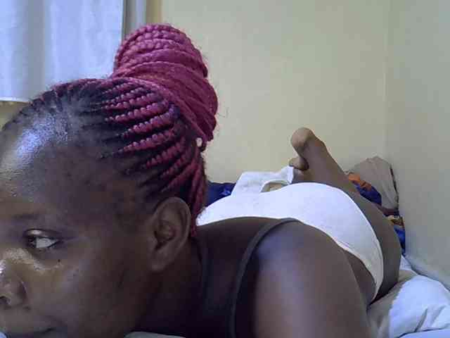 Sweet-Tiffany webcam