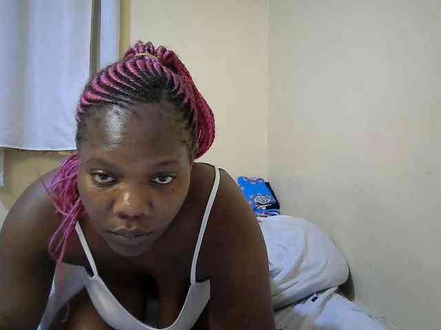 Sweet-Tiffany webcam