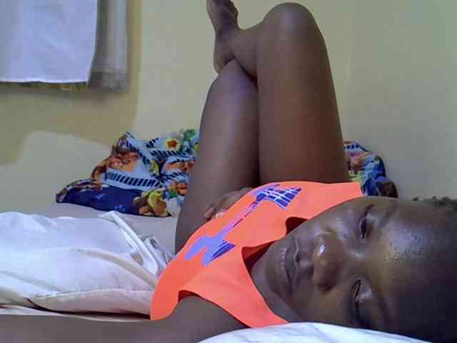 Sweet-Tiffany webcam