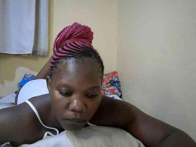 Sweet-Tiffany webcam