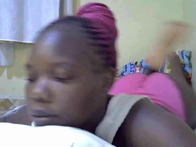 Sweet-Tiffany webcam
