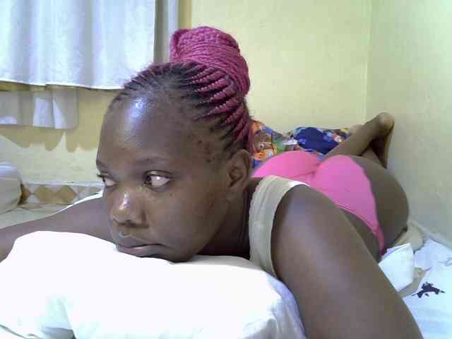 Sweet-Tiffany webcam