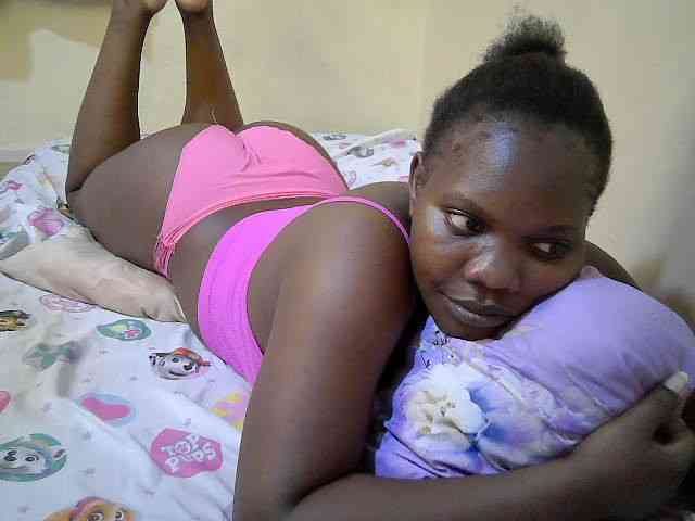 Sweet-Tiffany webcam