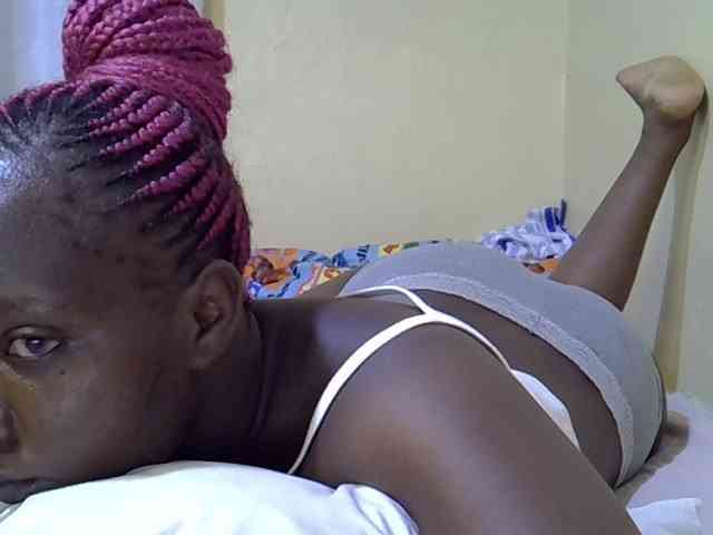 Sweet-Tiffany webcam